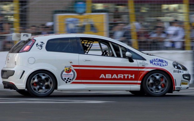 Fiat Abarth Punto Competizione primera puesta en pista